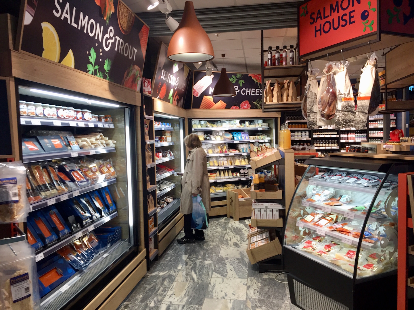 Identitet- og retaildesign